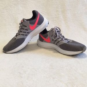 Nike Run Swift Women’s Running Tennis Shoes